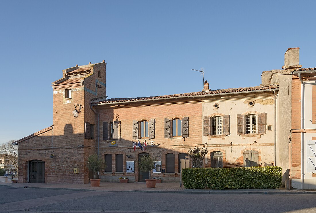 File:Lavalette (Haute-Garonne) Mairie.jpg