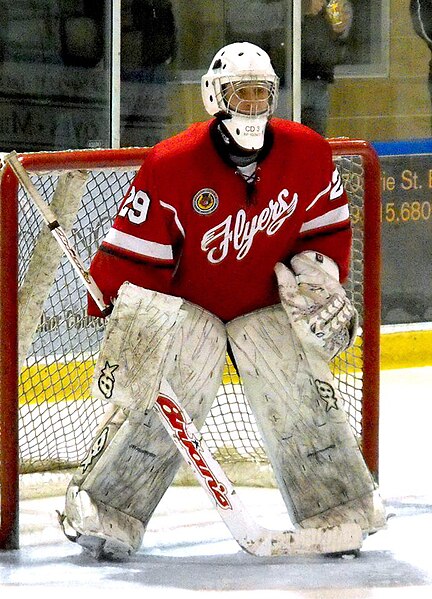 File:Leamington Flyers goalie red 2014.jpg