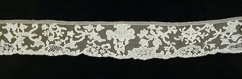 File:Lengths of Lace LACMA M.82.144.3a-b (2 of 2).jpg