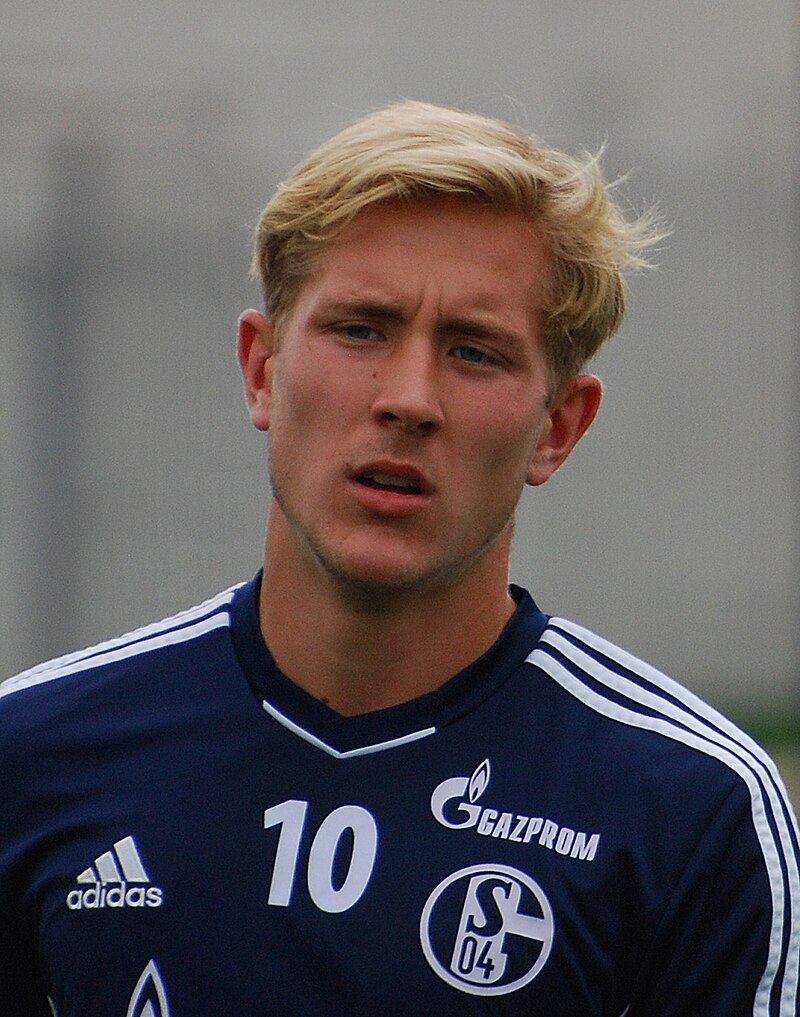 Wo hat Lewis Holtby gespielt?