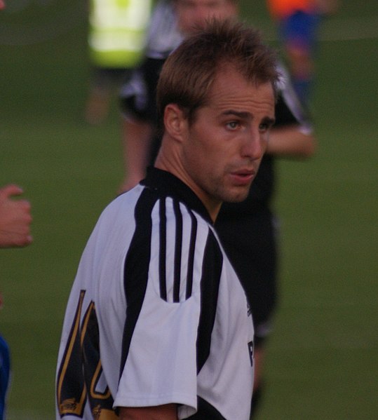 File:Luke Varney - 2.jpg