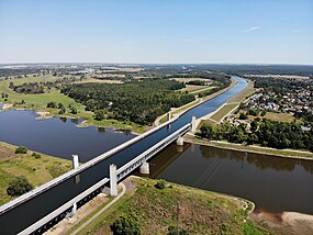 Magdeburg Kanalbrücke aerial view 13.jpg