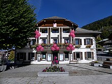 L'évolution du village de Jean Vuarnet : Morzine-Avoriaz, Haute-Savoie  (France) 