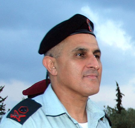 Major General Avi Mizrahi, General Gabi Ashkenazi, and Major General Sami Turgeman (6 September 2009) (Turgeman cropped).jpg