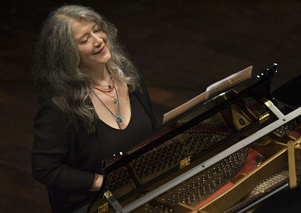 Argerich performing at the later Kirchner Cultural Centre, 2008