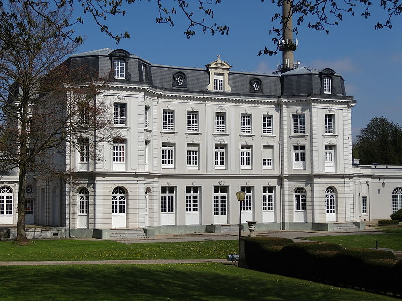 File:Mazingarbe - Château Mercier (04).JPG