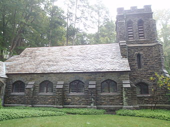 Mead Memorial Chapel from side.JPG