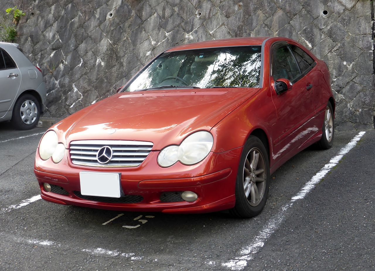 File:Mercedes-Benz C180 KOMPRESSOR SportCoupé (CL203) front.JPG - Wikimedia  Commons