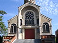 English: Modern (20th c.) church in Migennes, Yonne, France. Français : L'Église du Christ-Roi (XXe siècle), à Migennes, Yonne, France.