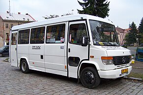 Minibus CSAD Polkost 1632, zprava.jpg