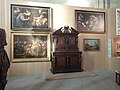 Vue de l'exposition Mirabilis dans la grande chapelle du Palais des Papes à Avignon