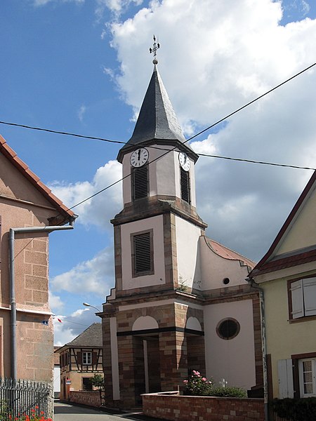 File:Mittelschaeffolsheim, Église Saint-Sébastien.jpg