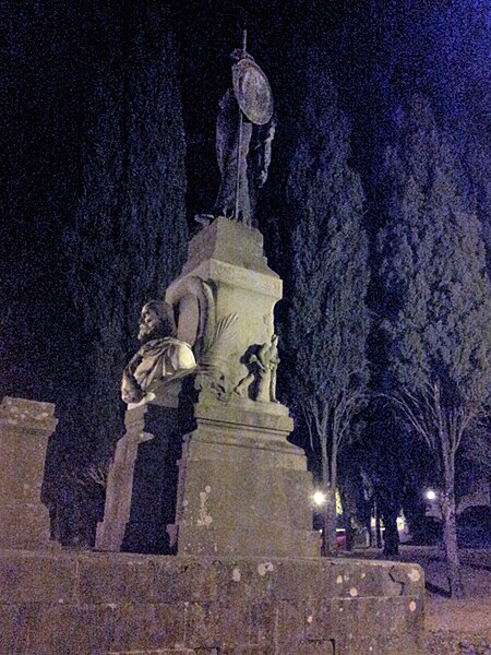 File:Monumento a Garibaldi di notte.jpg