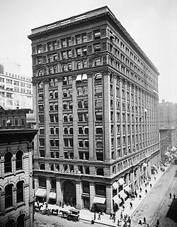 <span class="mw-page-title-main">New York Life Insurance Building (Chicago)</span> Building in Chicago, Illinois