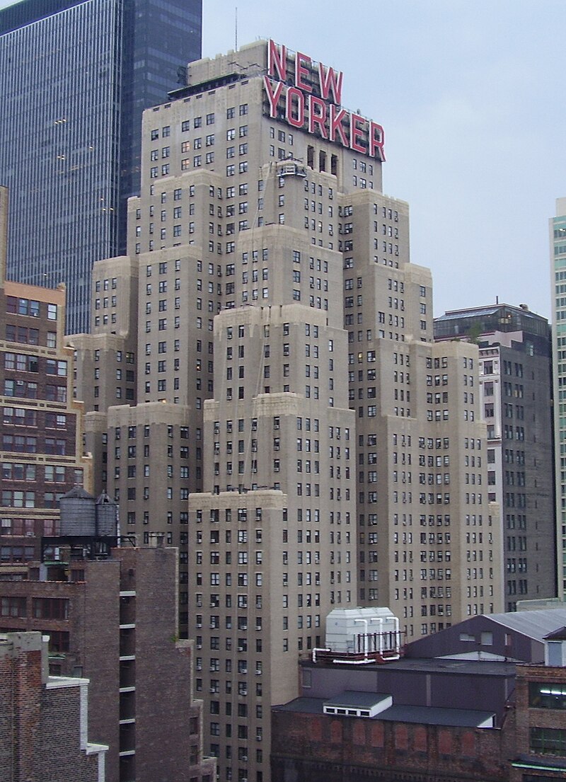 https://upload.wikimedia.org/wikipedia/commons/thumb/f/fb/NewYorker_Hotel.JPG/800px-NewYorker_Hotel.JPG