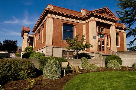 Newberg Public Library