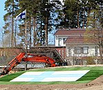 Suomen lippu Nummelassa Suomi 100 -juhlavuoden kunniaksi.