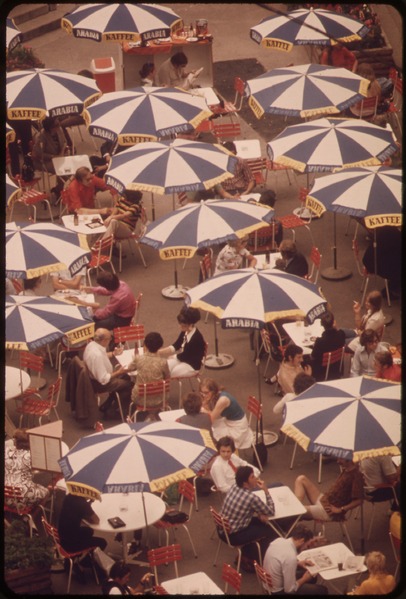 File:OUTDOOR CAFES TAKE THE PLACE OF TRAFFIC CONGESTION DURING THOSE HOURS OF THE DAY WHEN THE GRABEN IS CLOSED TO TRAFFIC - NARA - 549677.tif