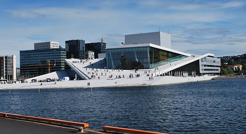 File:Oslo Opera House seen from Langkaia.JPG