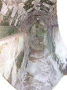 Ostia scavi - fontana interno 1020353