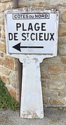 Panneau Michelin indiquant la plage de Saint-Cieux.