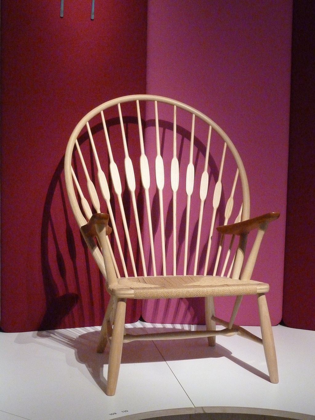 孔雀椅-丹麦设计博物馆。jpg
