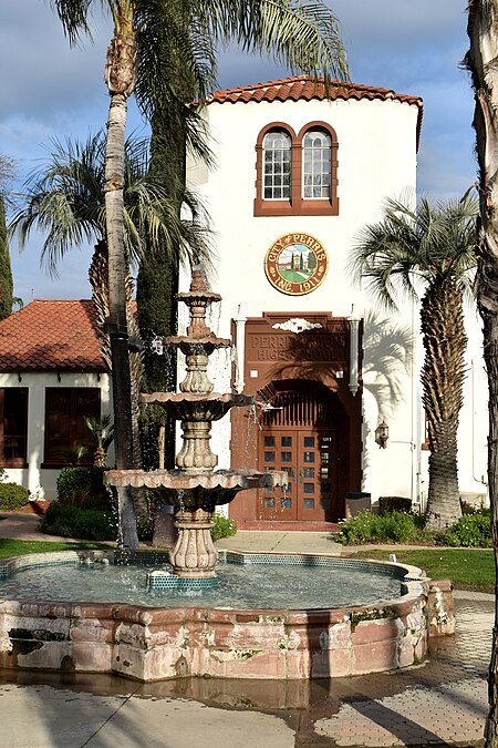 Perris city hall 1.jpg