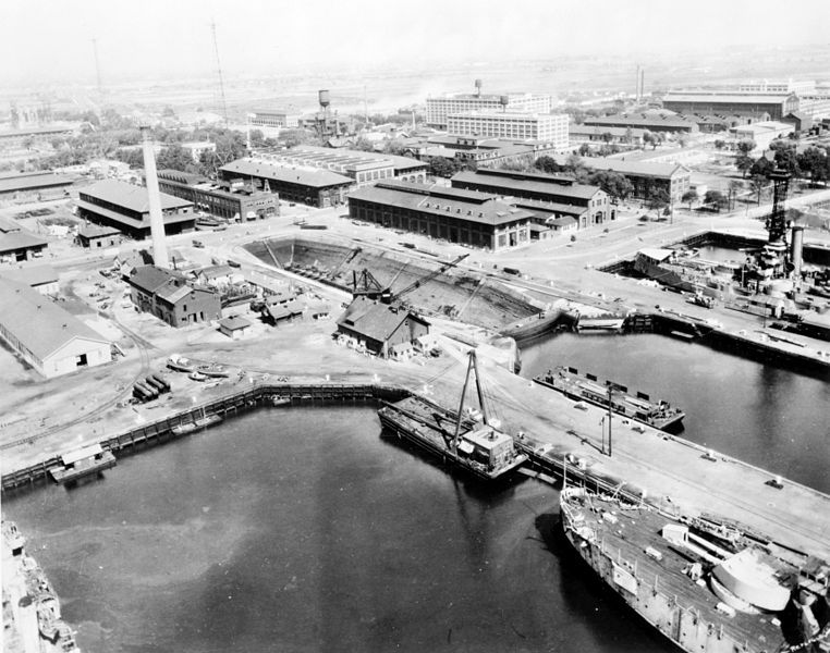File:Philadelphia Naval Shipyard view in 1921.jpg