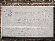 Herdenkingsplaquette voor de gesneuvelde Canadese militairen