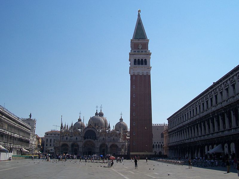 File:Plaza de San Marcos (Venecia).JPG