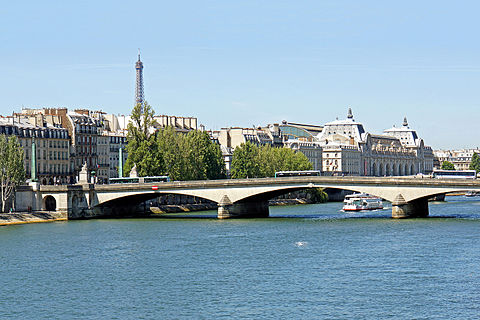 Pont du Carrousel 48°51′34″N 2°19′58″E﻿ / ﻿48.85935°N 2.332906°E﻿ / 48.85935; 2.332906