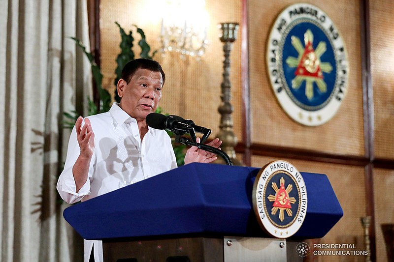 File:President Rodrigo Roa Duterte delivers his speech after administering the oath to the newly elected local government officials and party-list representatives (02).jpg