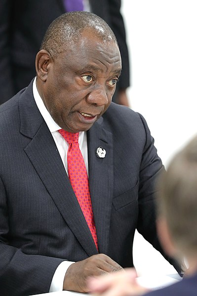 File:President of South Africa MC Ramaphosa speaks to Russian President (28 June 2019).jpg