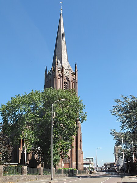 File:Raalte, kerk Heilige Kruisverheffing RM32265 foto5 2012-09-09 14.40.jpg