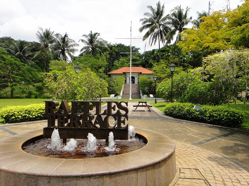 File:Raffles Terrace, Fort Canning Park, Singapore - 20110831.jpg