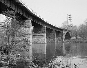 Reading Railroad Steel Bridge bei West Falls (beschnitten) .jpg