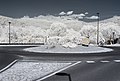 Français : Rond-point des Anciens Combatants, Le Pont, Reynès (Pyrénées-Orientales, Languedoc-Roussillon, France) photographiée avec un filtre infrarouge 720 nm. Català: Rotonda dels Veterans, El Pont, Reiners (Pirineus Orientals, Llenguadoc-Rosselló, França) fotografiadat amb un filtre infraroig 720 nm. Español: Rotonda de los Veteranos, Le Pont, Reynès (Pirineos Orientales, Languedoc-Rosellón, Francia) fotografiada con un filtro infrarrojo 720 nm.