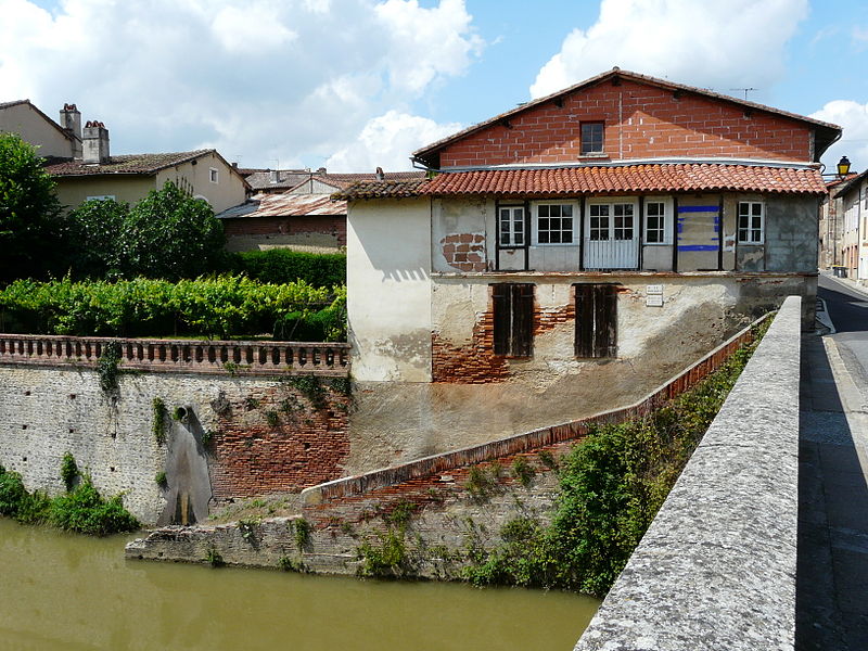 File:Rieux-Volvestre maison rue d'Auriac.jpg