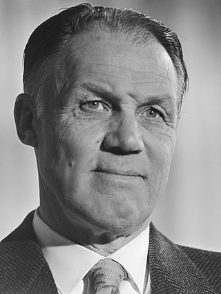 <span class="mw-page-title-main">Rinus Michels</span> Dutch footballer and manager (1928–2005)