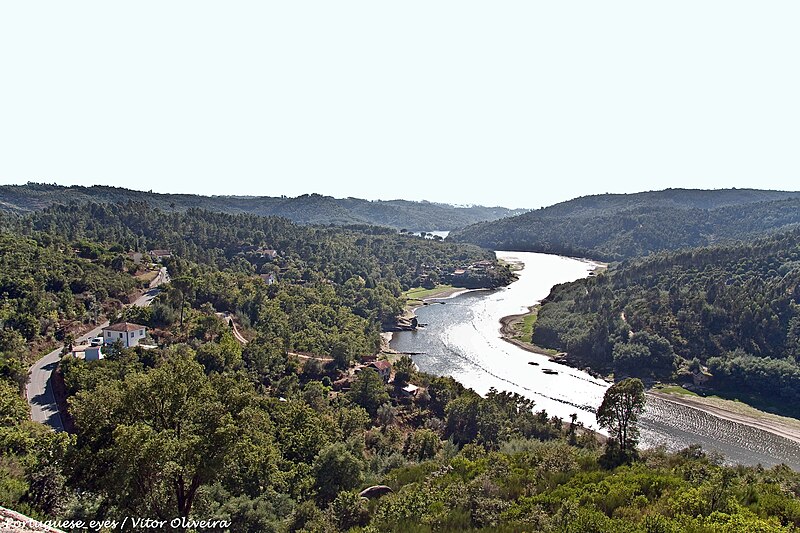 File:Rio Mondego - Portugal (50297826957).jpg