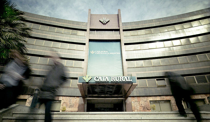 File:SEDE CENTRAL CAJA RURAL CLM.jpg