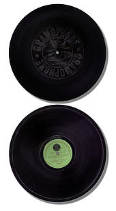 A multinational product: an operatic duet sung by Enrico Caruso and Antonio Scotti, recorded in the US in 1906 by the Victor Talking Machine Company, manufactured c. 1908 in Hanover, Germany, for the Gramophone Company, Victor's affiliate in England Schellackplatte 1908.jpg