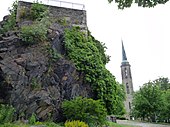 Castle rock and town church 'Zum Heiligen Kreuz'.jpg