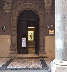 Sediul Academiei de Științe a Institutului din Bologna.jpg