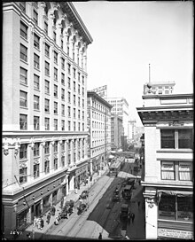 Sixth Street looking west from Main Street, 1900 (CHS-5647).jpg