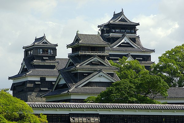Image: Small tenshu & Uto turret & Large tenshu in Kumamoto Csl