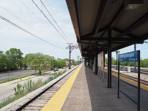 Southbound track at Kensington 115th Street, looking north (52074180624).jpg