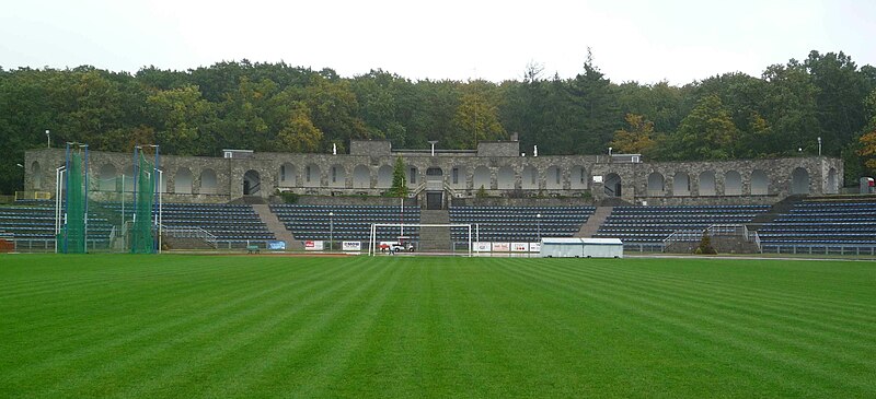 File:Stadion słubice 2.JPG