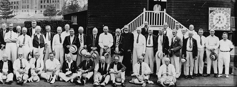 File:StateLibQld 1 130195 Bowlers pose outside of the South Brisbane Bowls clubhouse on visitors' day, 1934.jpg