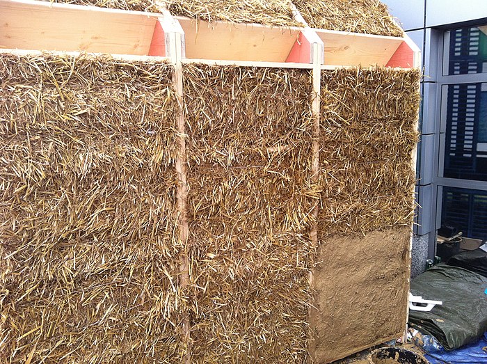 Straw bale wall.JPG